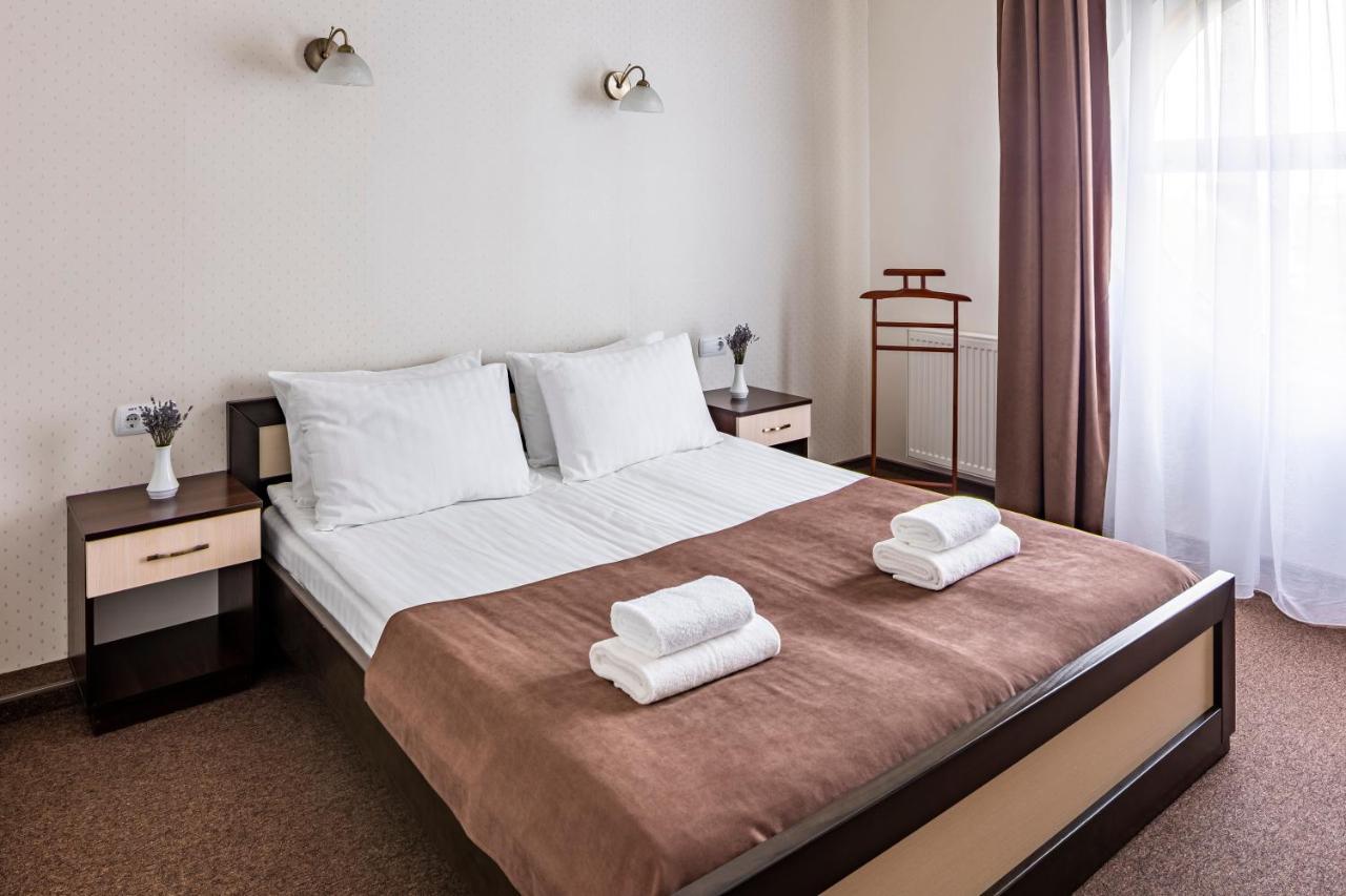 Hotel Galaktika Vynnyky Dış mekan fotoğraf