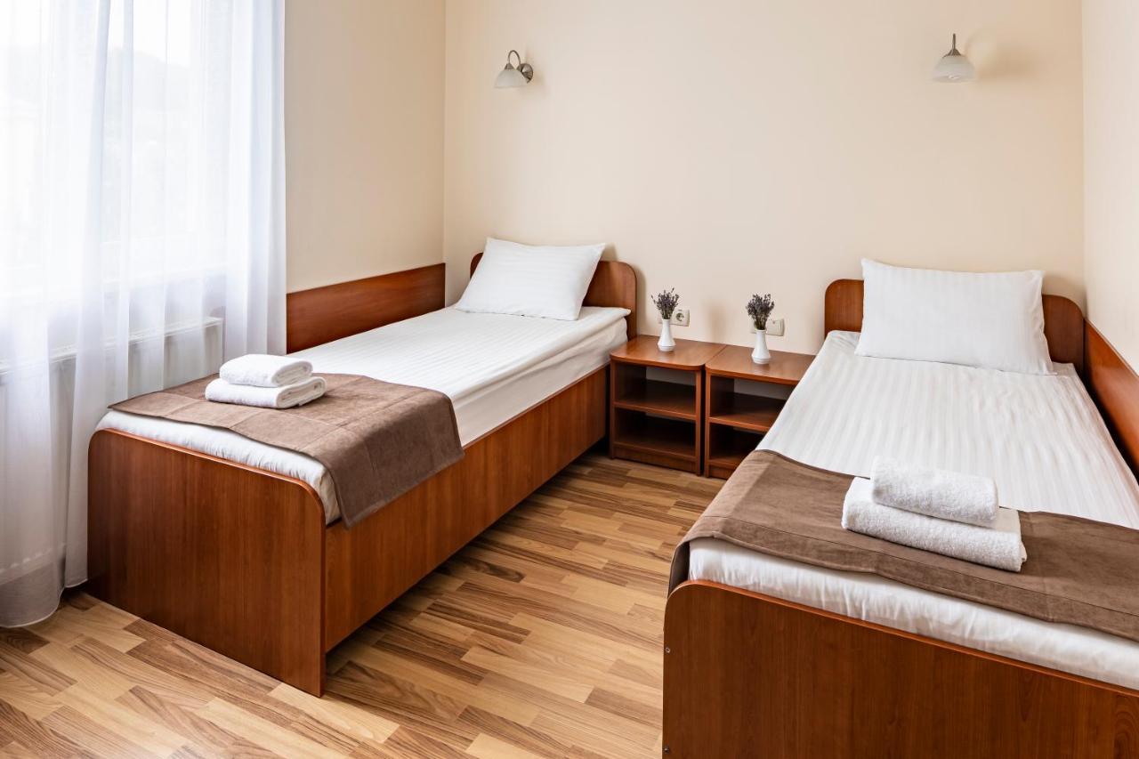 Hotel Galaktika Vynnyky Dış mekan fotoğraf