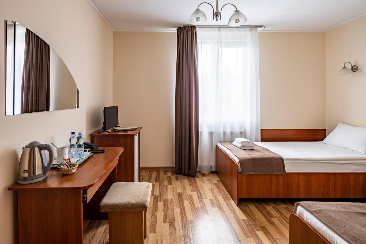 Hotel Galaktika Vynnyky Dış mekan fotoğraf
