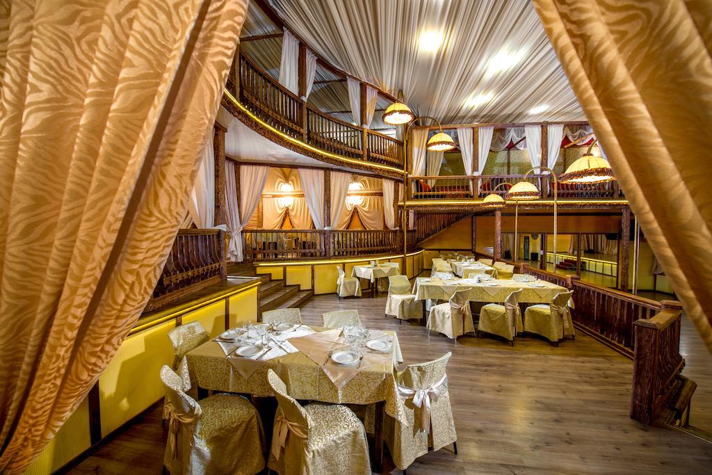 Hotel Galaktika Vynnyky Dış mekan fotoğraf