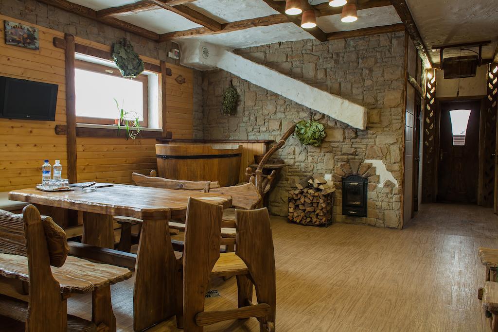 Hotel Galaktika Vynnyky Dış mekan fotoğraf
