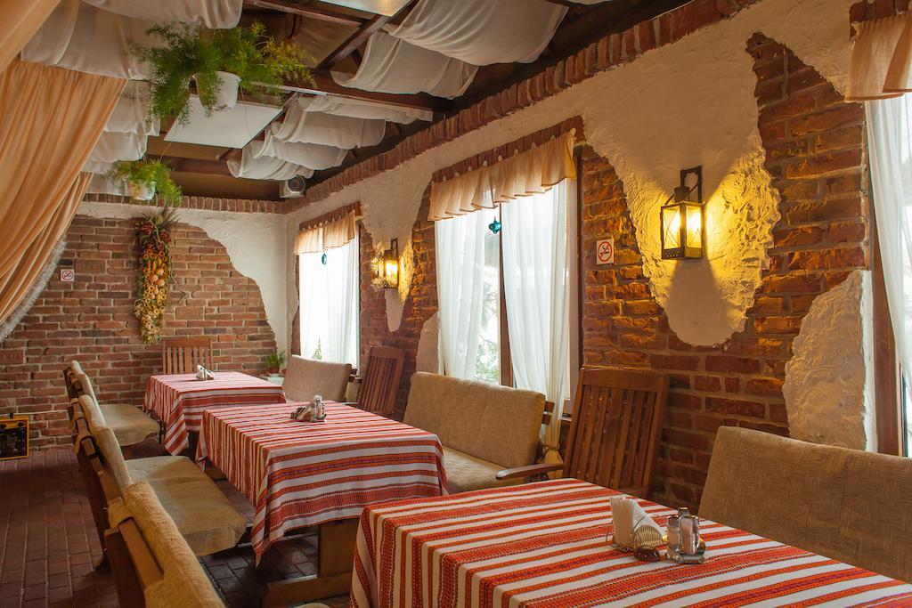 Hotel Galaktika Vynnyky Dış mekan fotoğraf