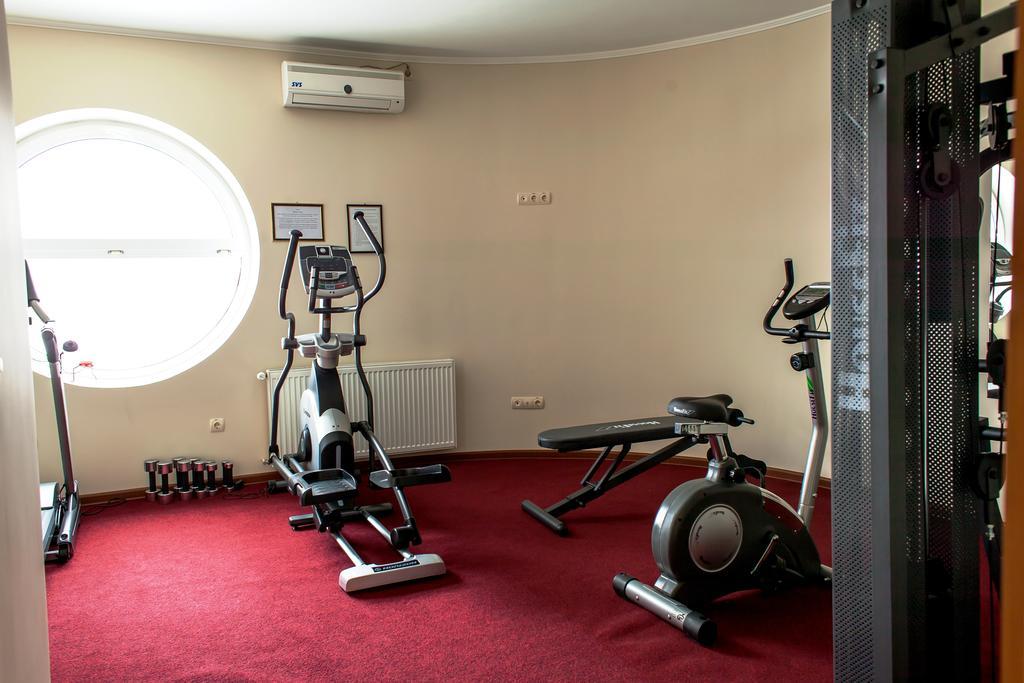 Hotel Galaktika Vynnyky Dış mekan fotoğraf
